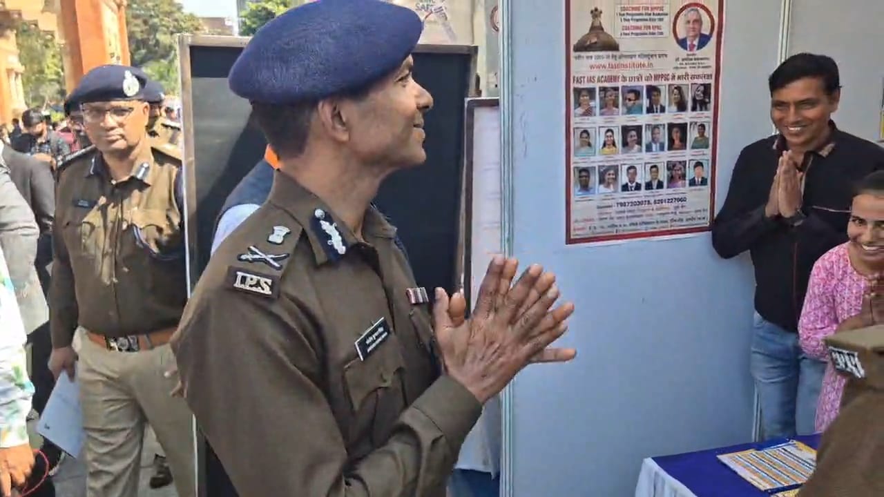 WhatsApp Image 2025-02-13 at 18.35.03