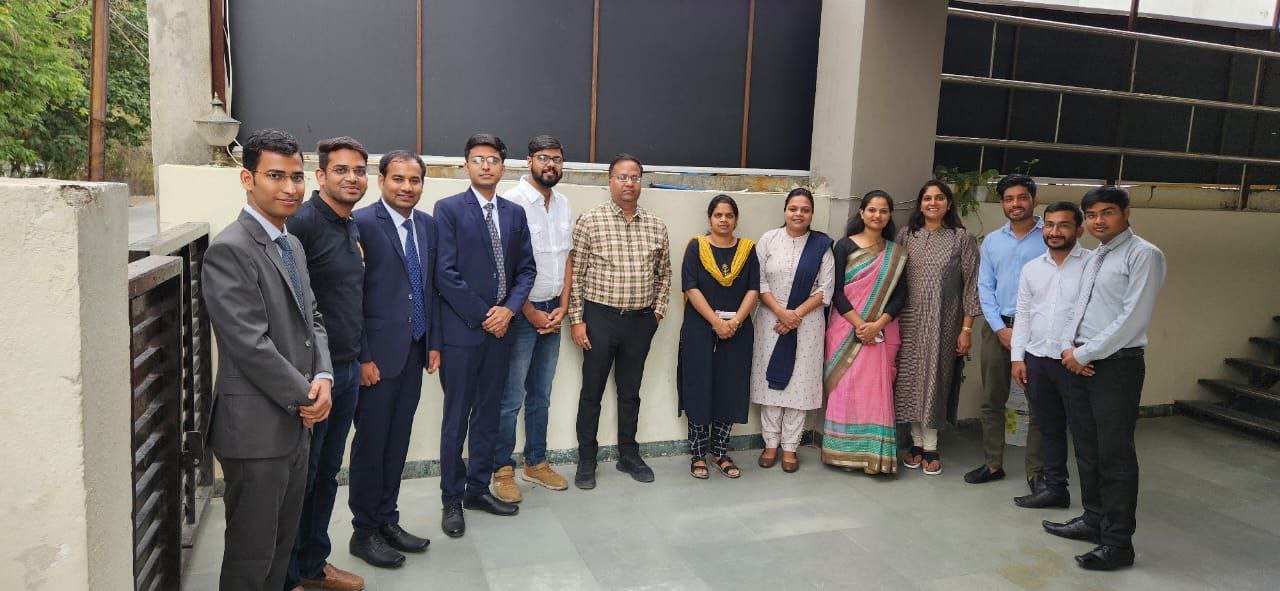 photo_6134079508148504183_y